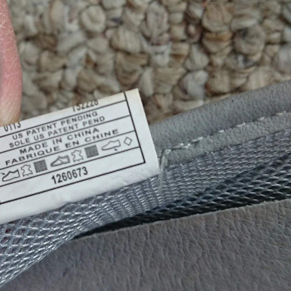 Patagonia Maha gray Breathe Black Nubuck Leather Ballet Flats size 7